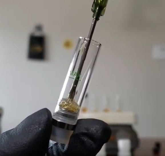 filling vapoe cart with distillate and terpenes